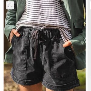 Women's Black Cargo Shorts